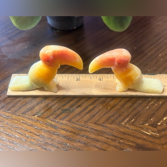 Vintage Toucan Bird Gemstone Hand Carved Stone Art Sculpture Figurine Miniature - Picture 4 of 7